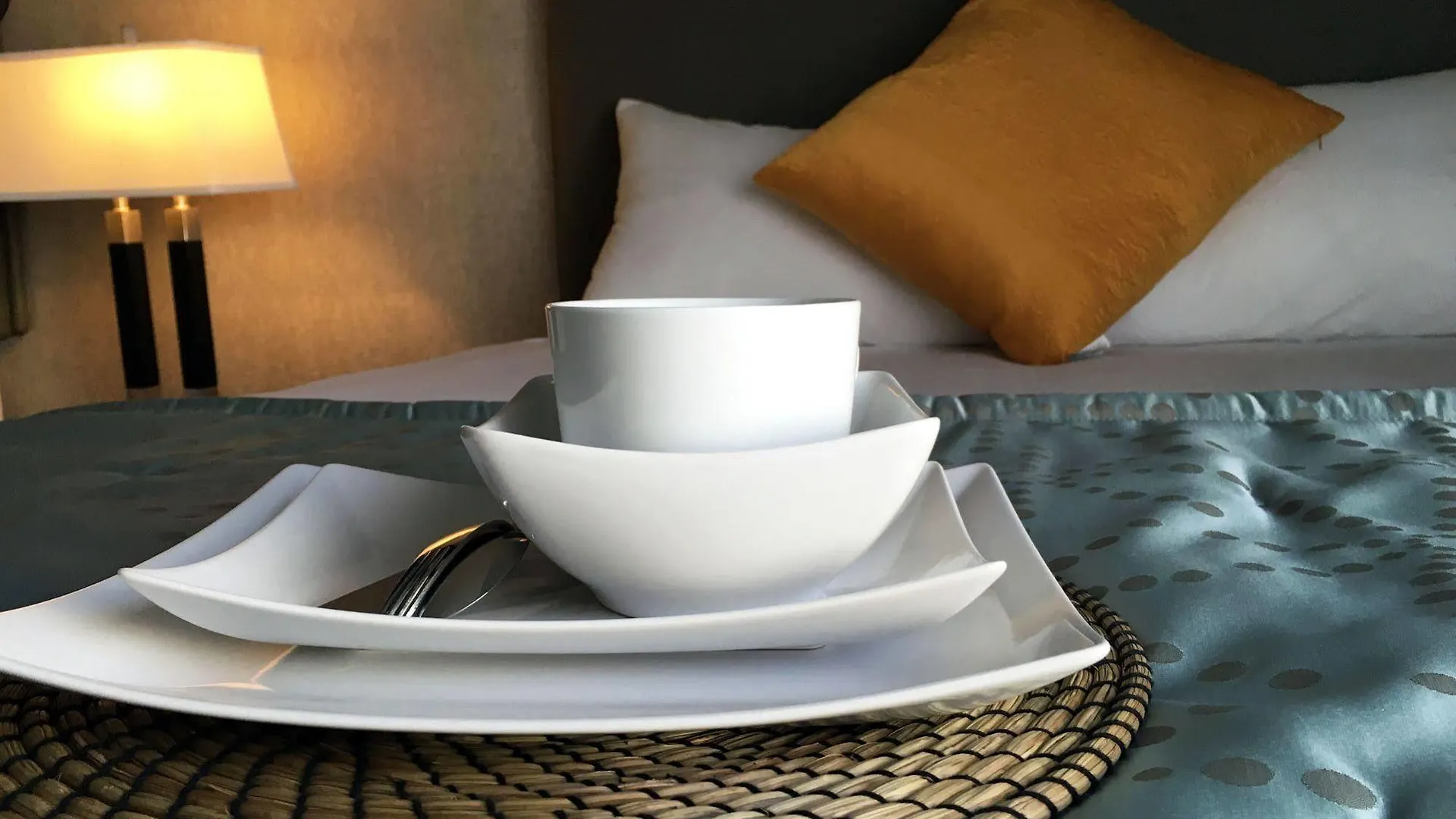 Arden Star Hotel contacts